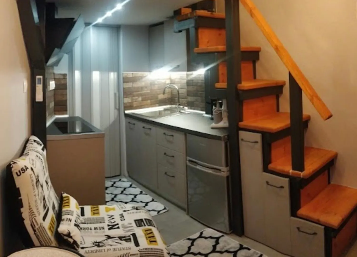 Youth Loft In Ano Poli 테살로니키